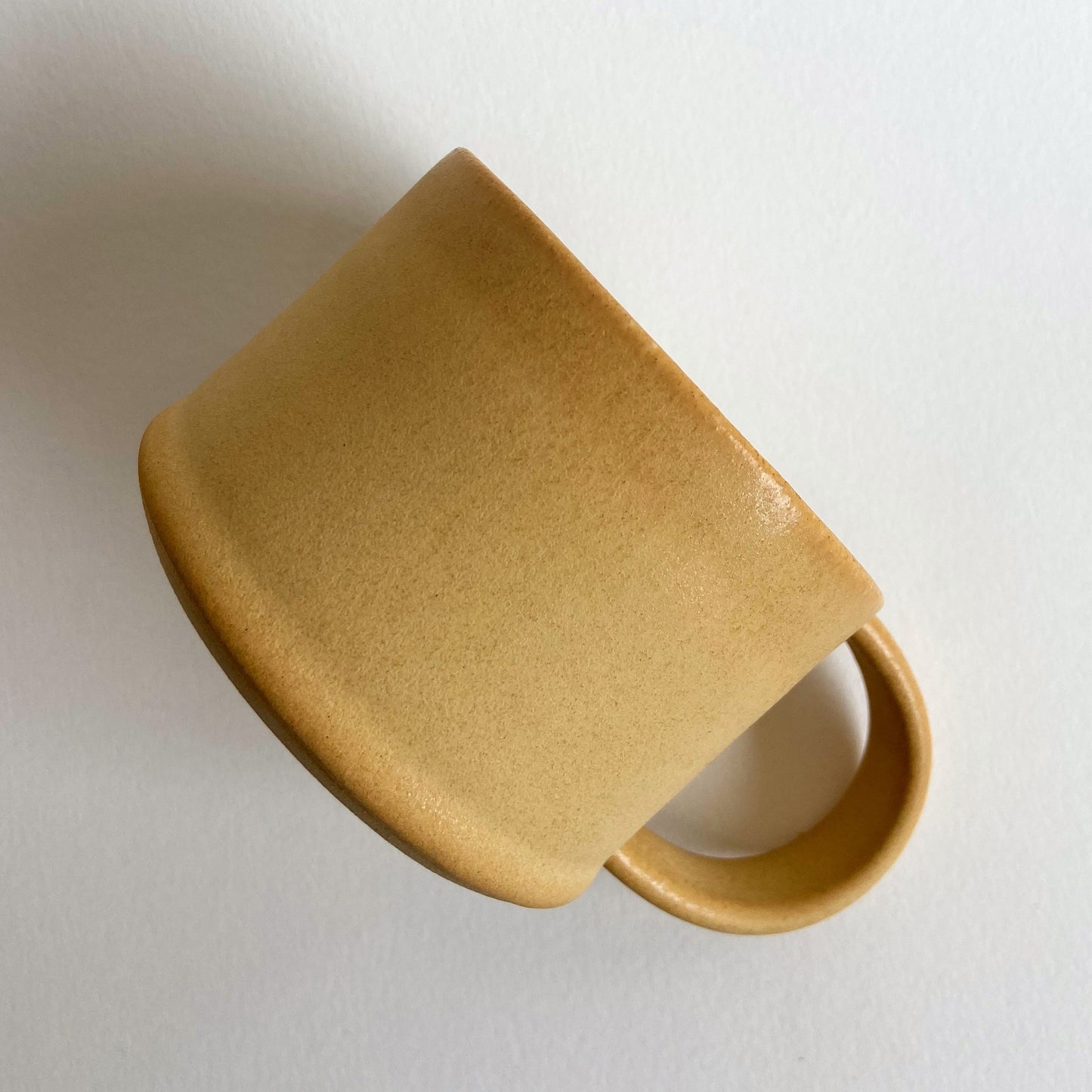 Mat beige kop